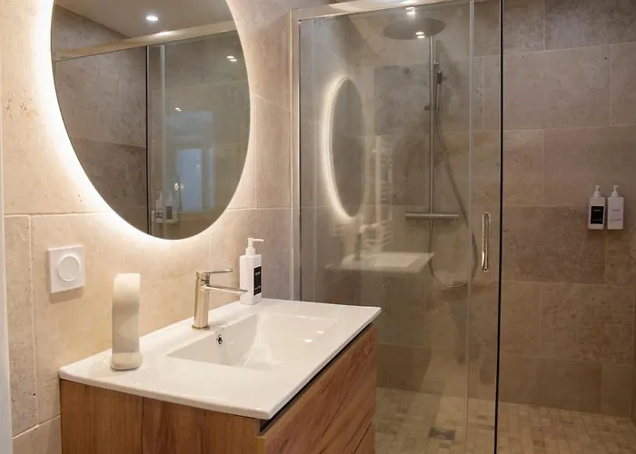 Saintly Chapelle Casa de Férias *