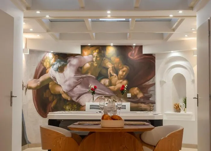 Saintly Chapelle * Sainte-Eanne